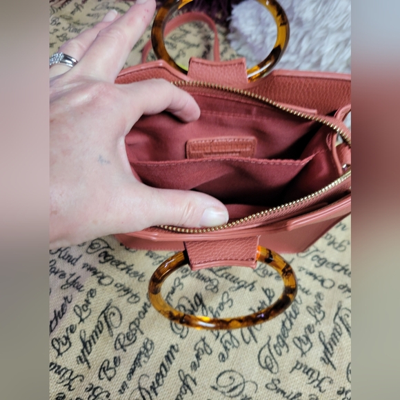 Dreams crossbody bag acrylic round handles light rust - Picture 7 of 14